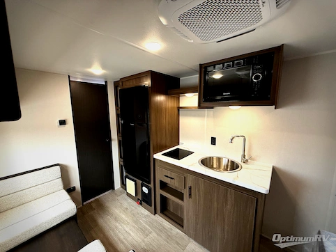 2027 Prime Time Avenger LT 16RBX RV Photo 2