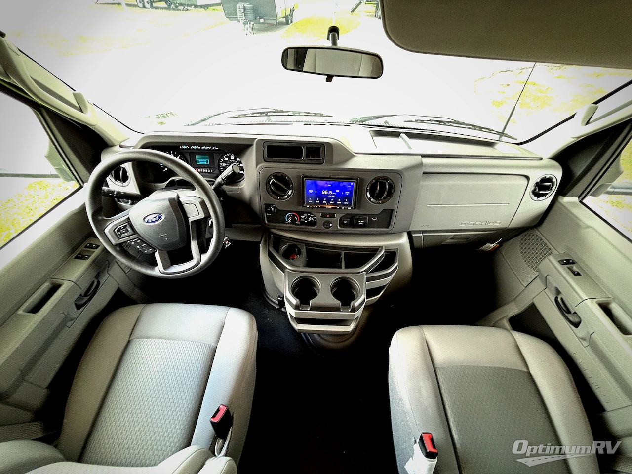 2026 Forest River Sunseeker LE 2350ALEF Photo 8