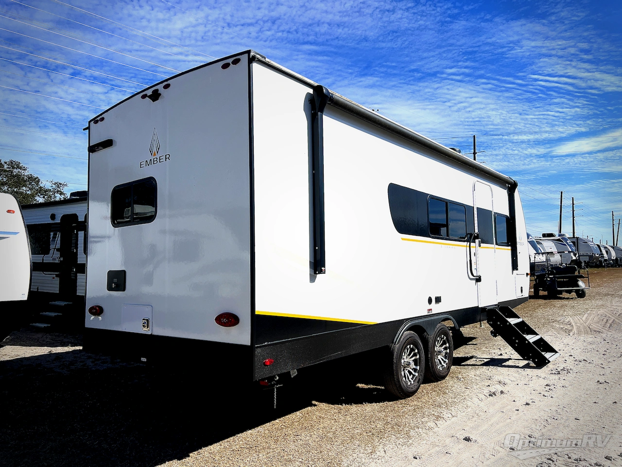 2024 Ember E-Series 22MLQ Photo 3