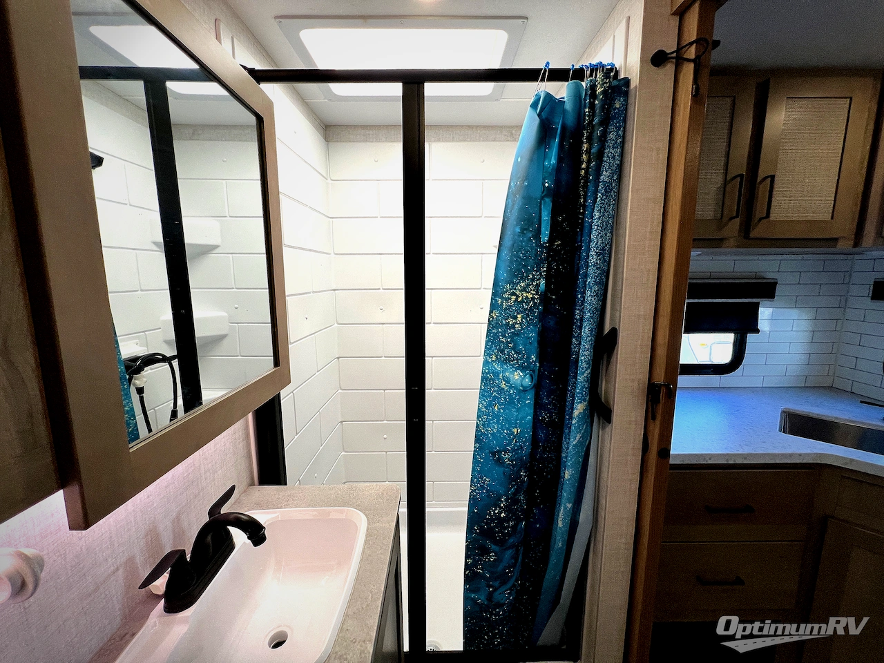 2024 Ember E-Series 22MLQ Photo 16