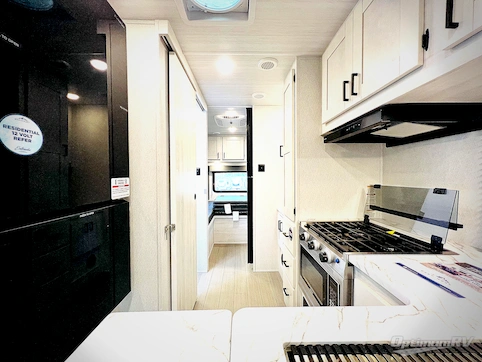 2025 East To West Entrada 2710NK RV Photo 2