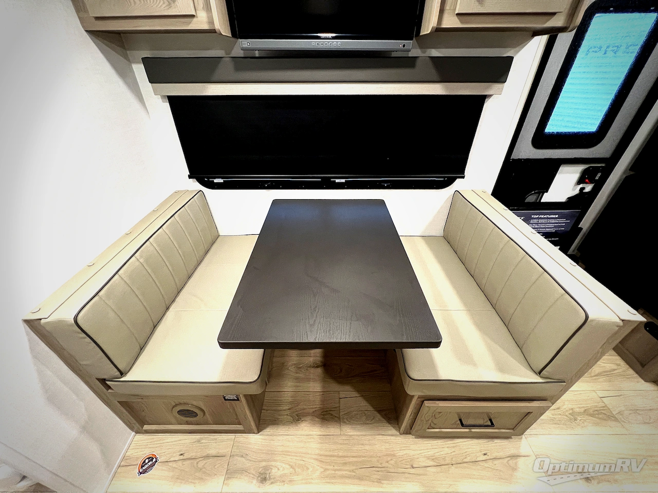 2026 Forest River Flagstaff Micro Lite 25SRK Photo 4