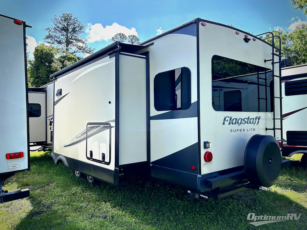 2022 Forest River Flagstaff Super Lite 29RLBS Photo 3