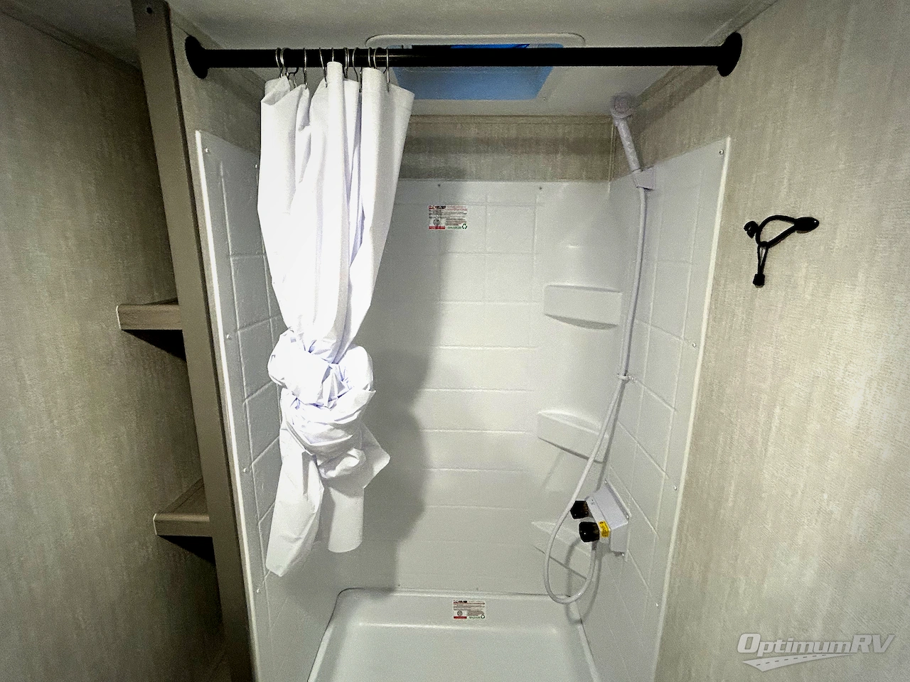 2025 Forest River Viking 4K Series 18DBS Photo 10