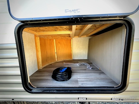 2025 Forest River Viking 4K Series 18DBS RV Photo 4