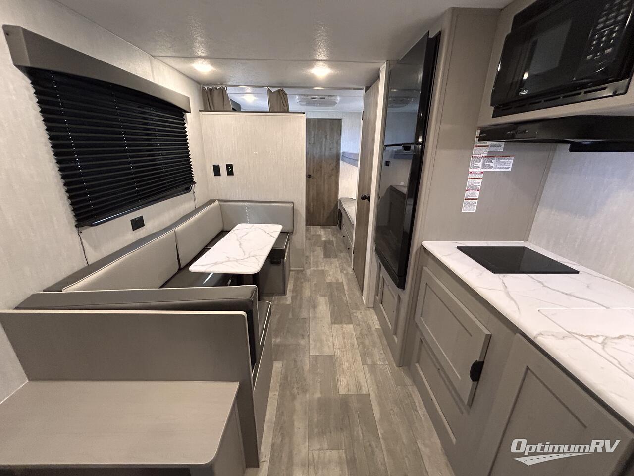 2025 Forest River Viking 5K Series 25QBH Photo 4