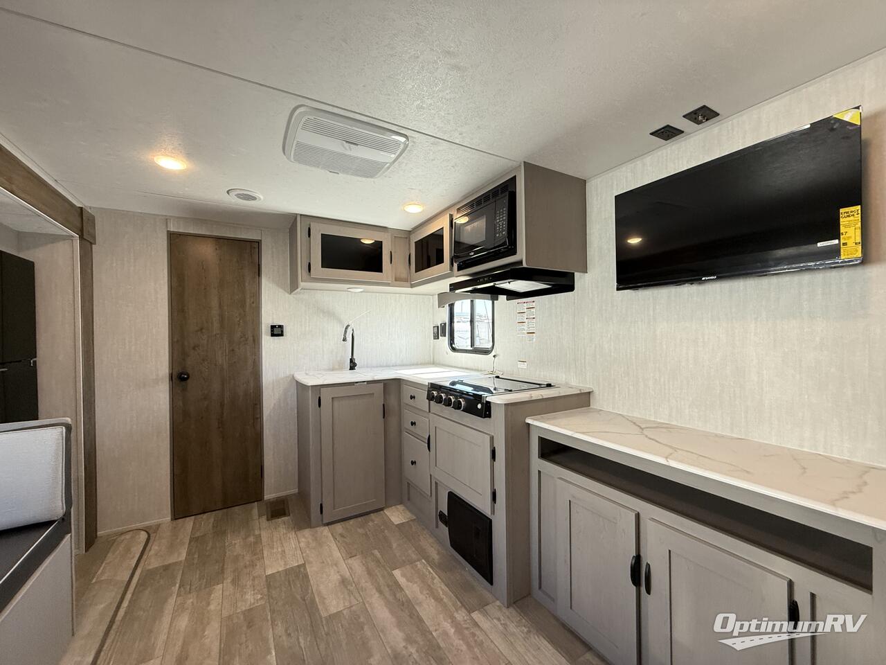 2025 Forest River Viking 6K Series 262BHS Photo 4