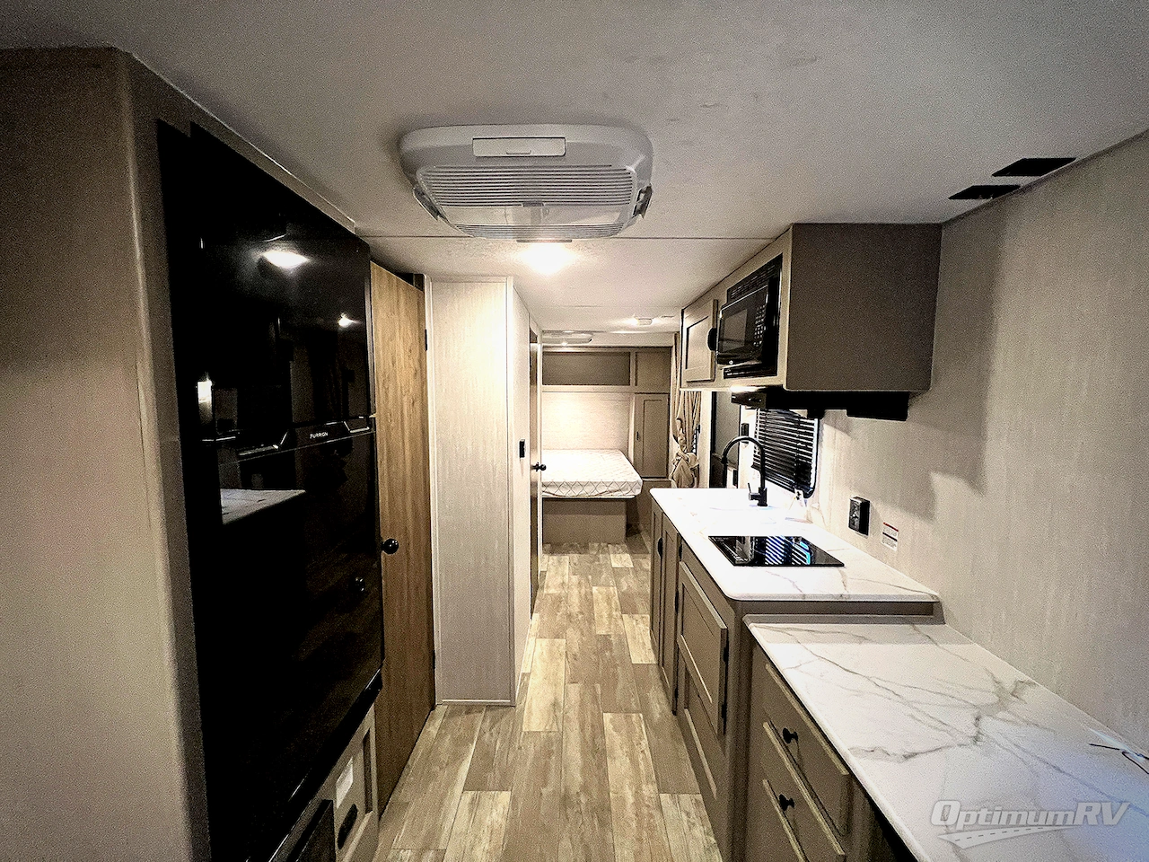 2025 Forest River Viking 5K Series 242MK Photo 5