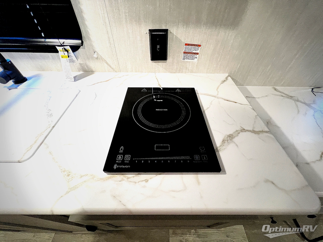 2025 Forest River Viking 5K Series 242MK Photo 9