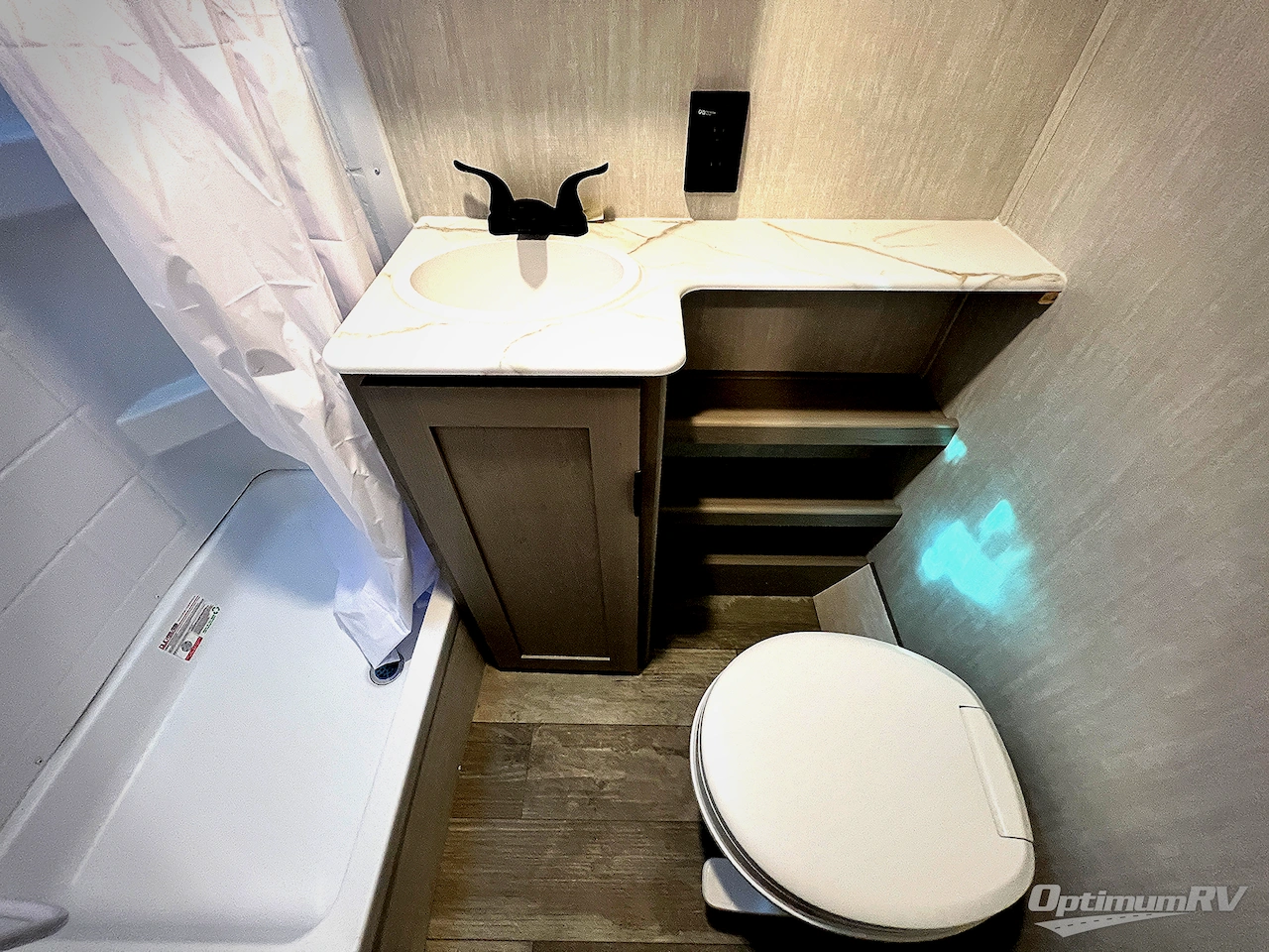 2025 Forest River Viking 5K Series 242MK Photo 17