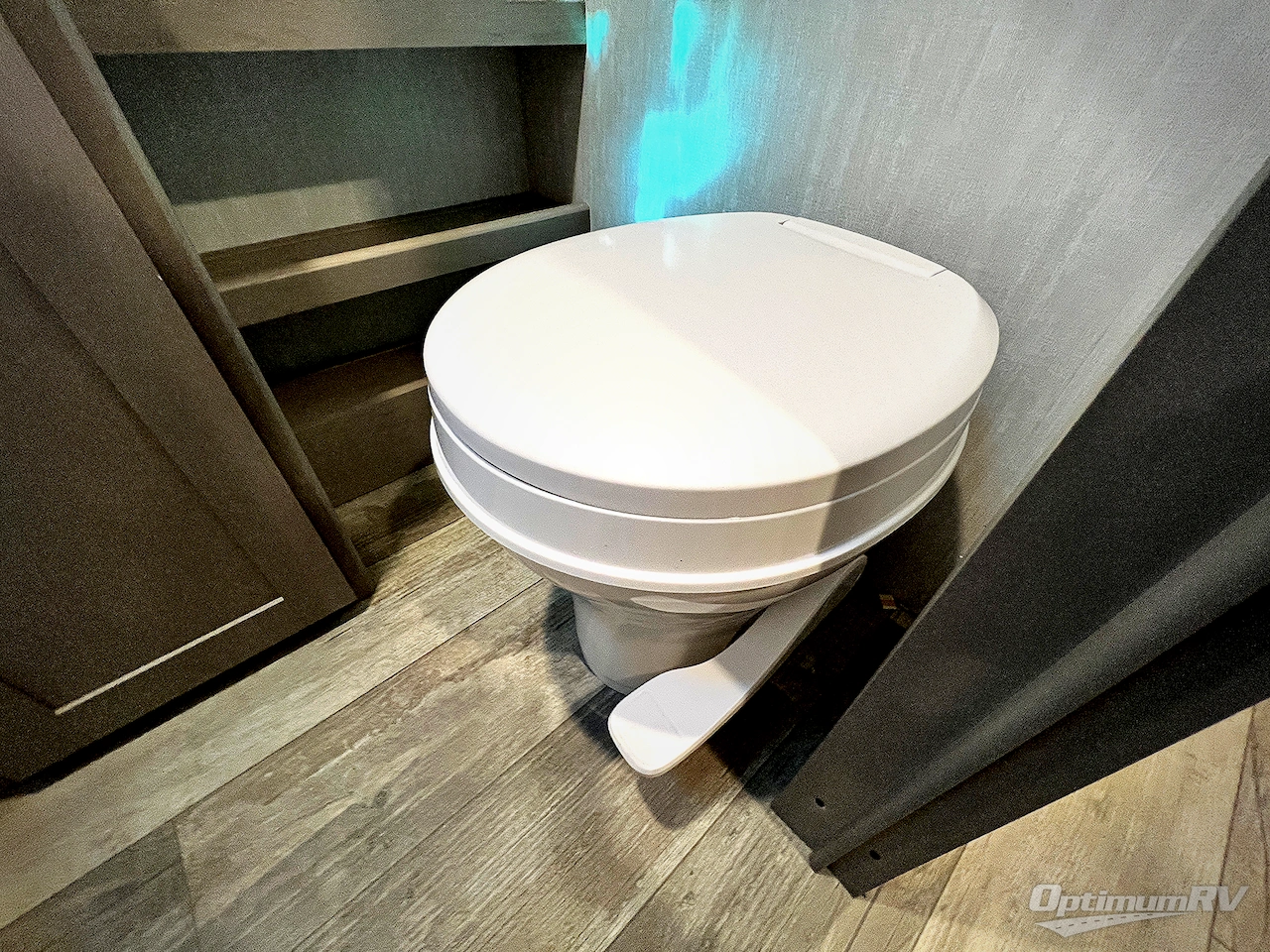 2025 Forest River Viking 5K Series 242MK Photo 18