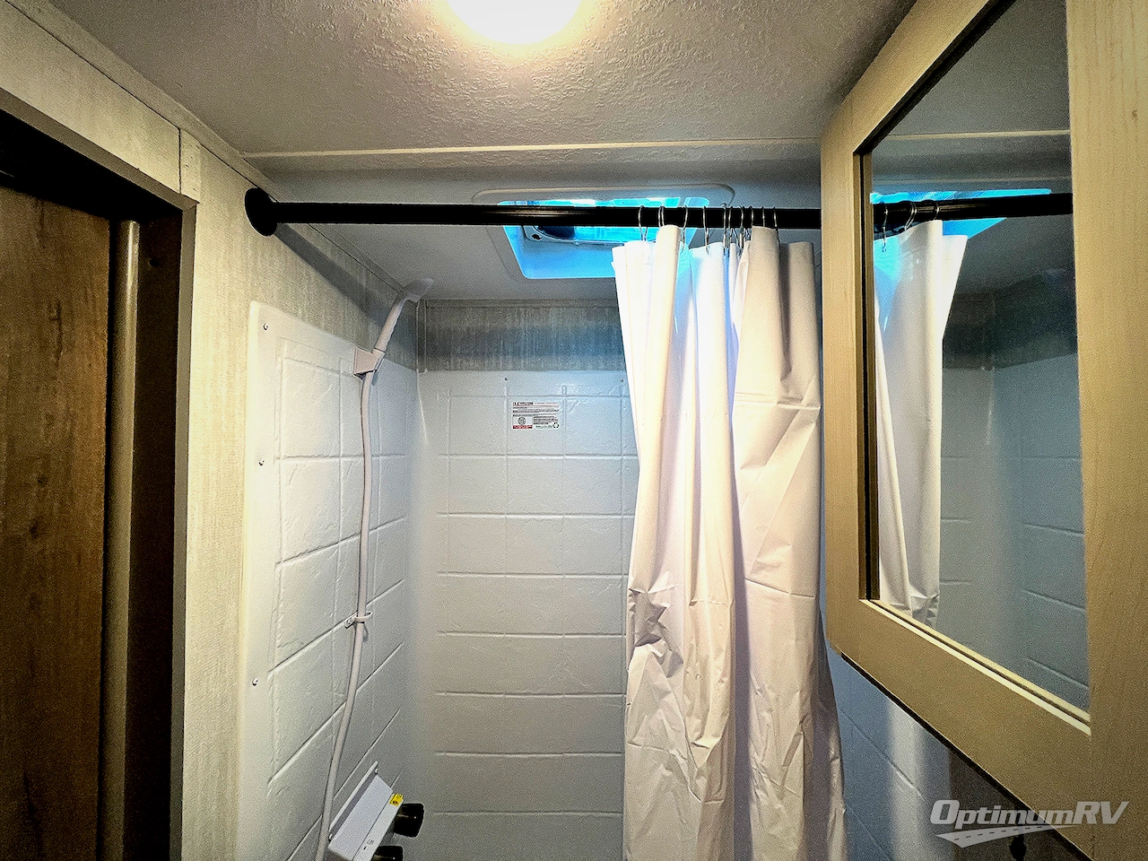 2025 Forest River Viking 5K Series 242MK Photo 19