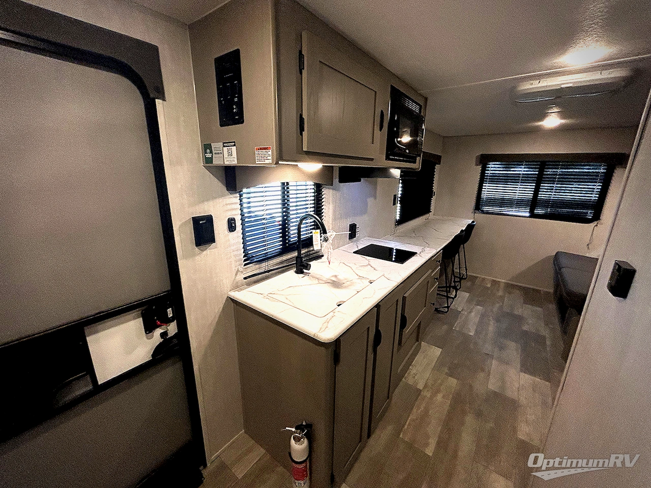 2025 Forest River Viking 5K Series 242MK Photo 10