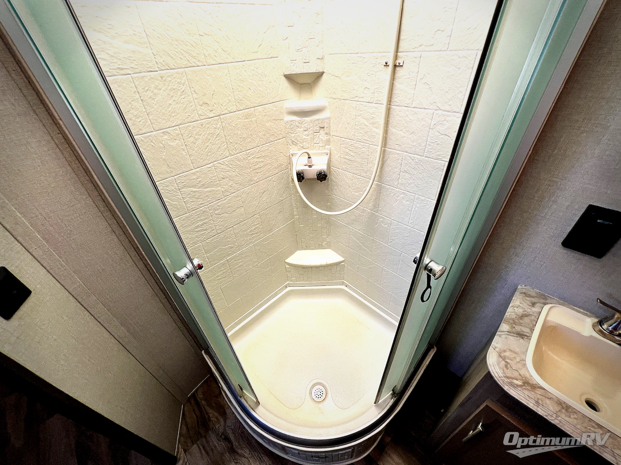 2020 Coachmen Catalina Legacy 333RETS Photo 18