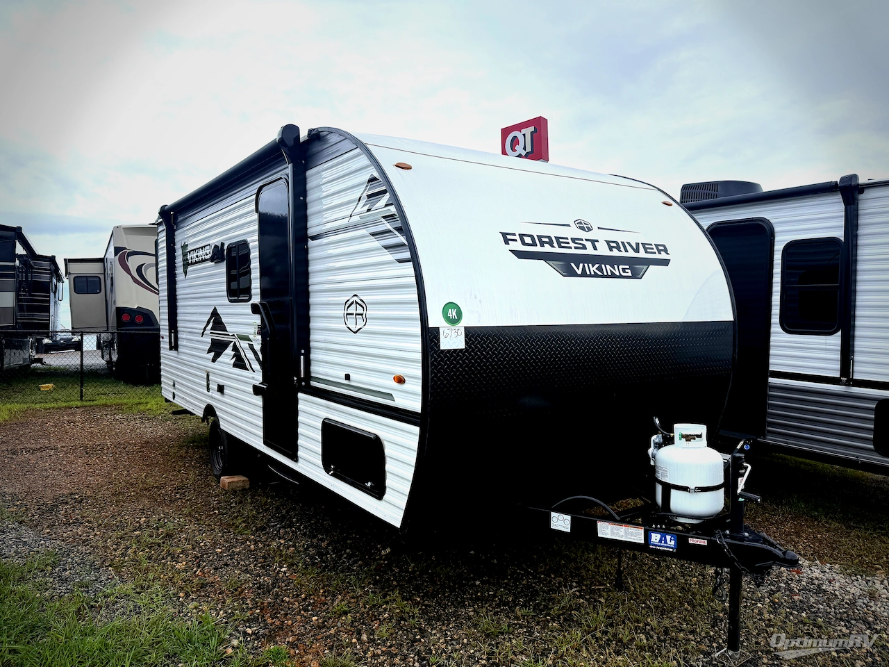 2025 Forest River Viking 4K Series 18BH Photo 1