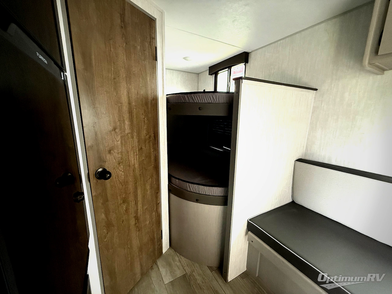 2025 Forest River Viking 4K Series 18BH Photo 10