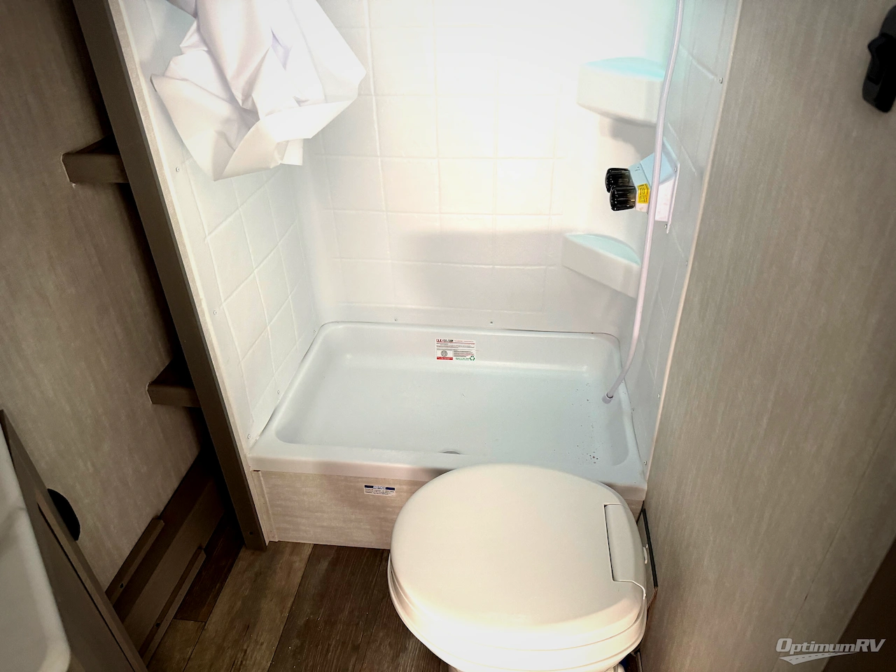 2025 Forest River Viking 4K Series 18BH Photo 14
