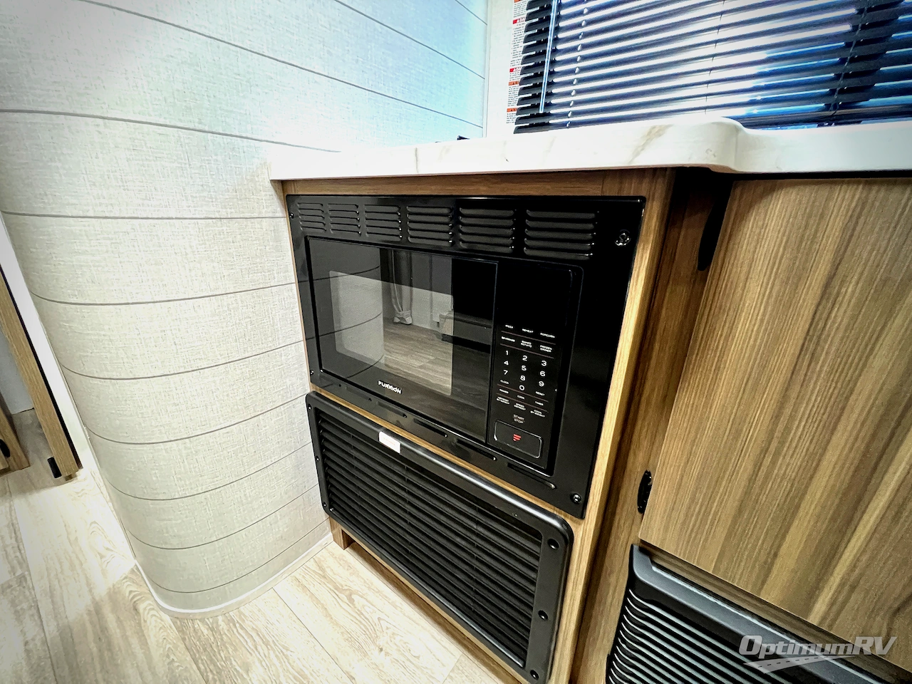 2026 Forest River Wildwood FSX 180ICE Photo 7