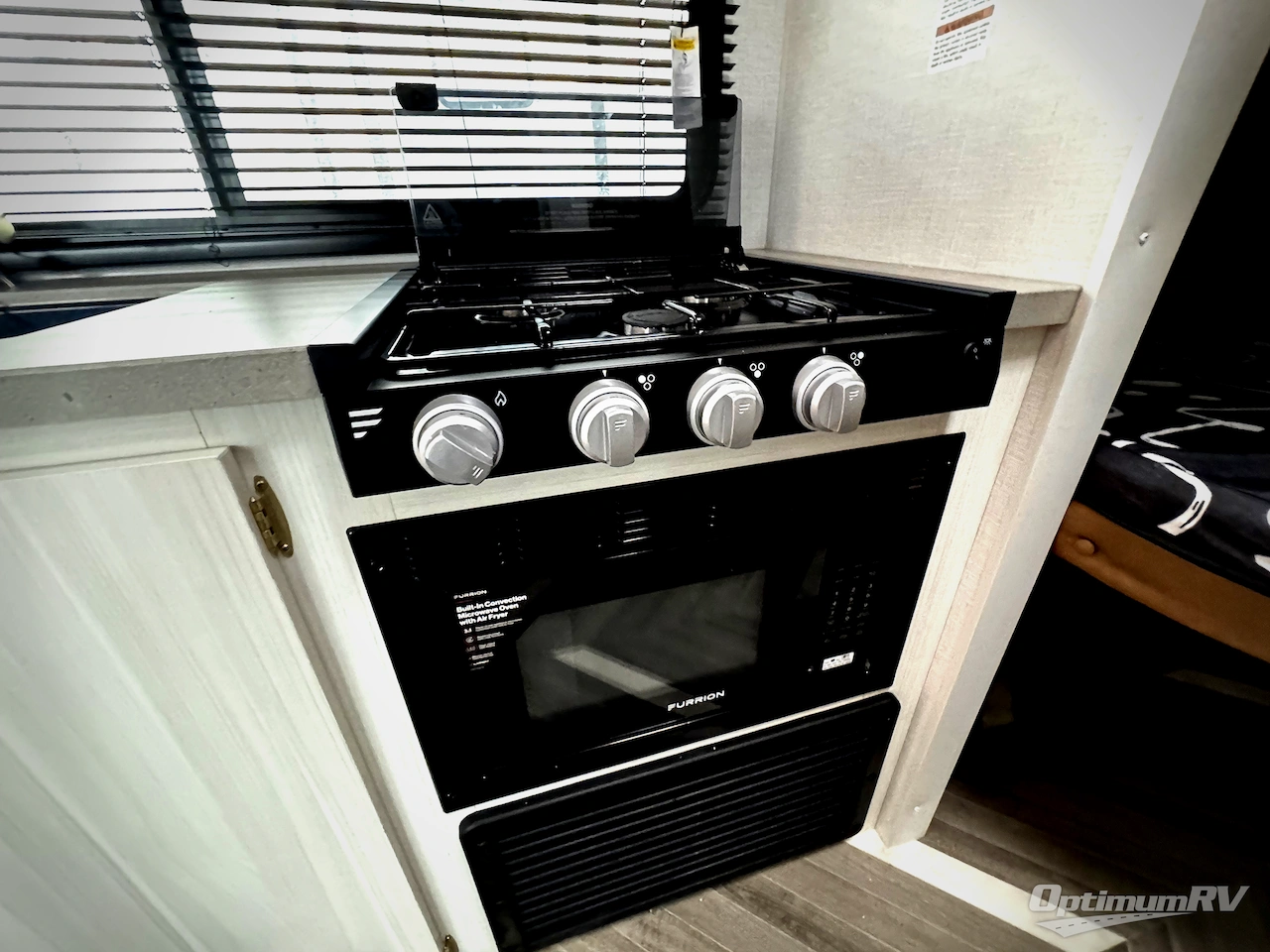 2026 Forest River Ozark 2400BHLE Photo 6