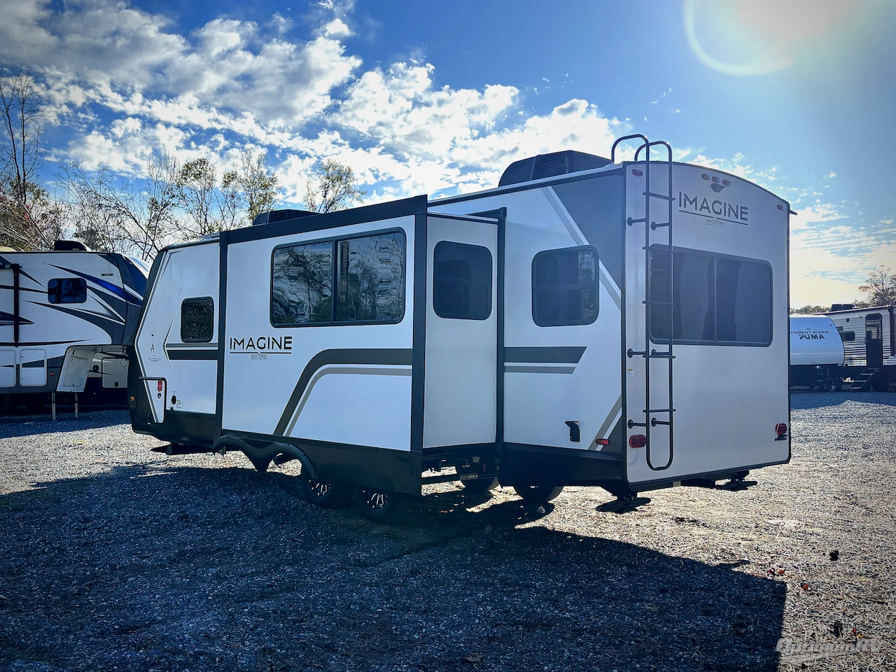 2026 Grand Design Imagine 2500RL Photo 3