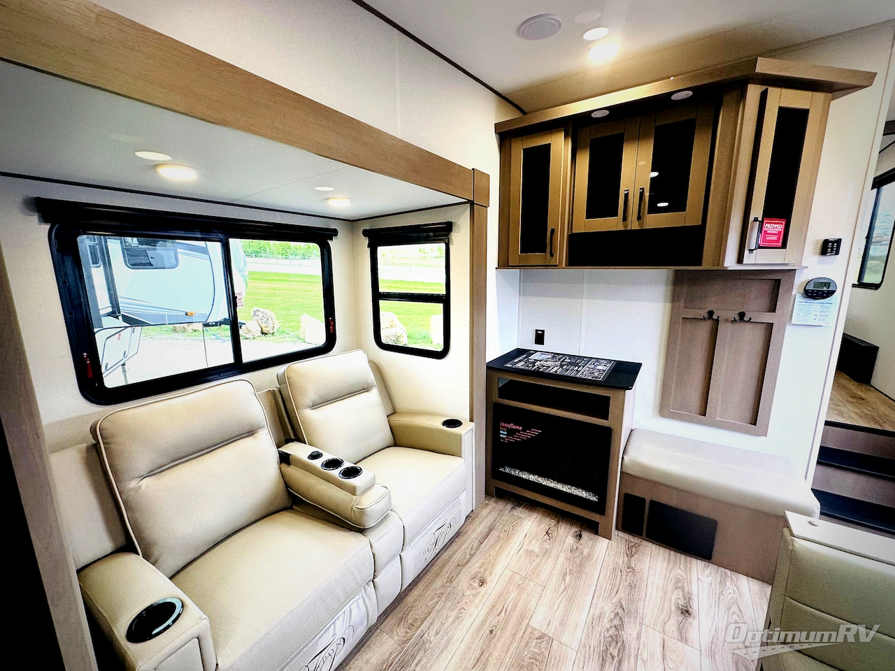 2026 Grand Design Reflection 150 Series 250ML Photo 9