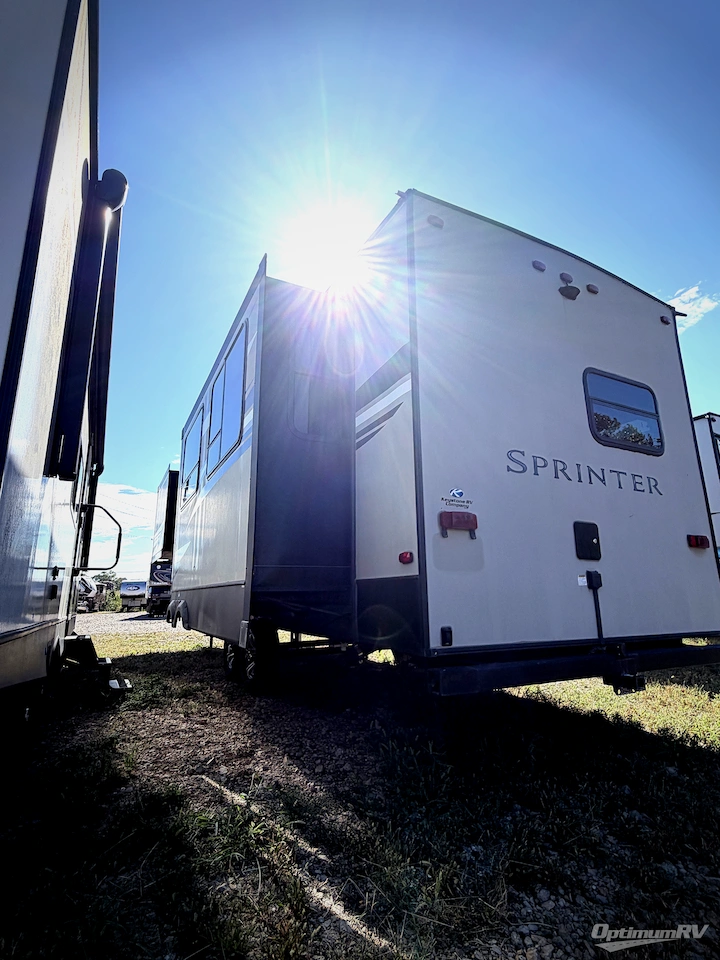 2020 Keystone Sprinter Campfire Edition 27FWML Photo 10
