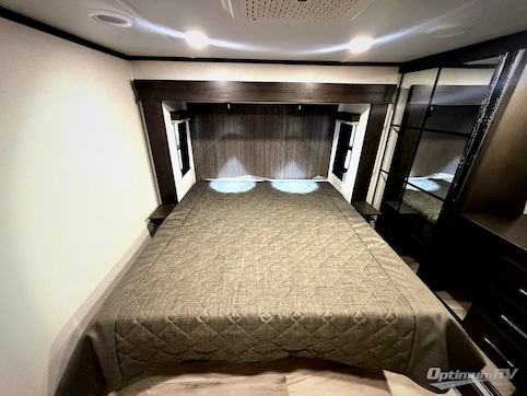 2026 Keystone Alpine Avalanche Edition 381DL RV Photo 2