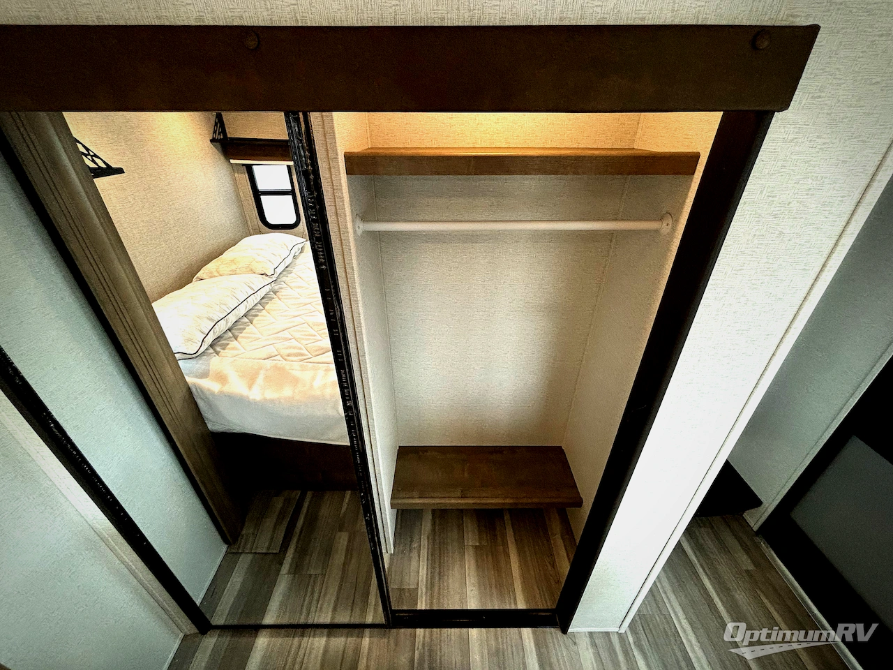 2025 Keystone Residence 40FSRL Photo 15