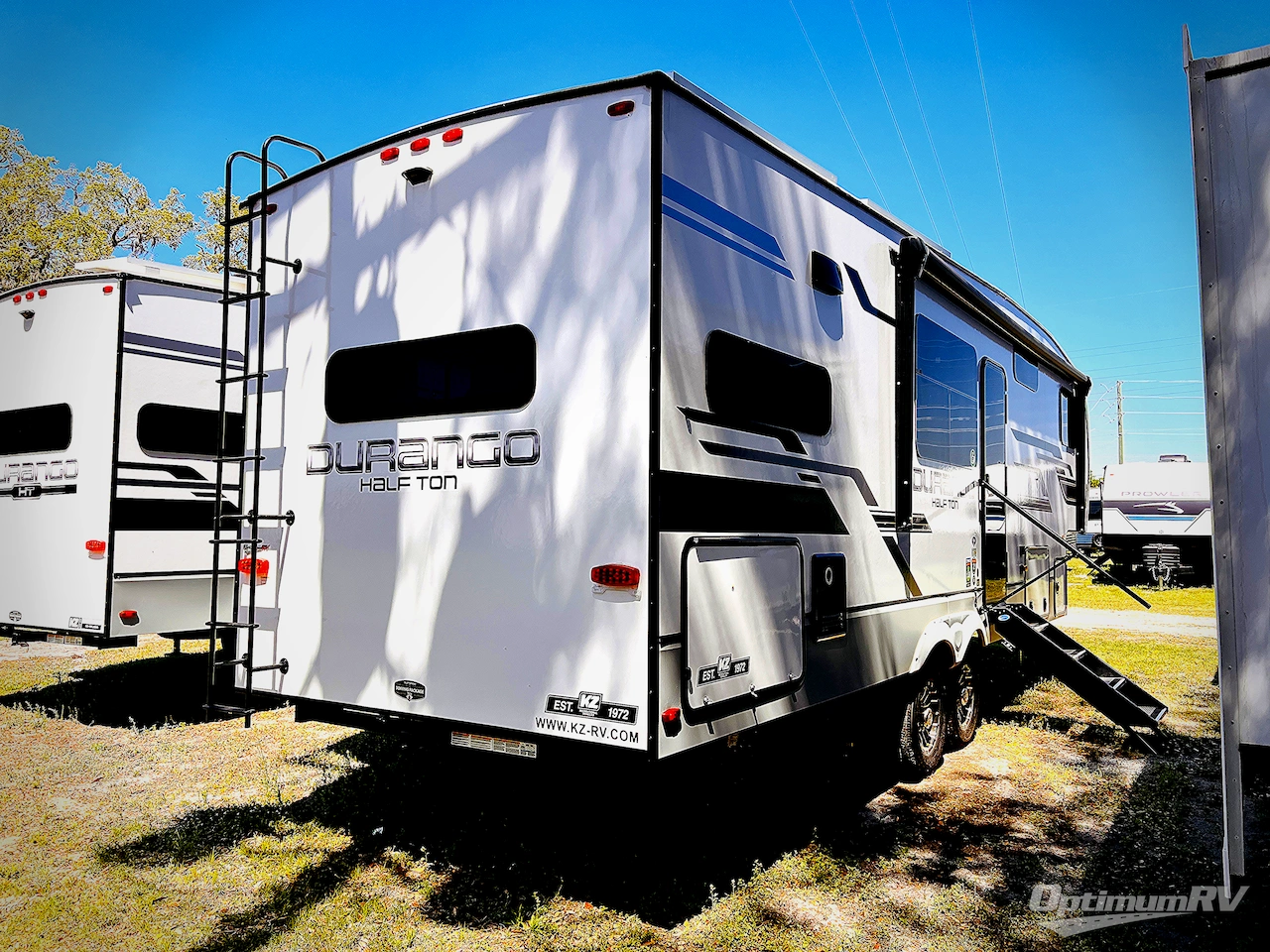 2025 KZ Durango Half-Ton D240RKD Photo 3