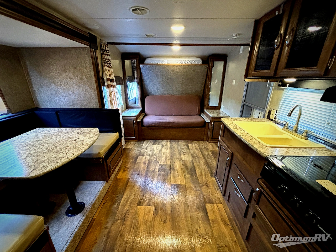 2017 Forest River Wildwood X-Lite 230BHXL Photo 5