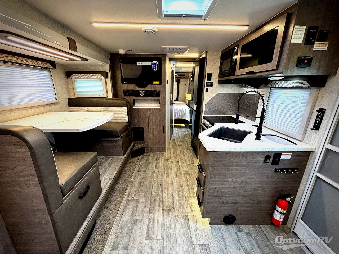 2026 Lance Lance Travel Trailers 2565 Photo 5