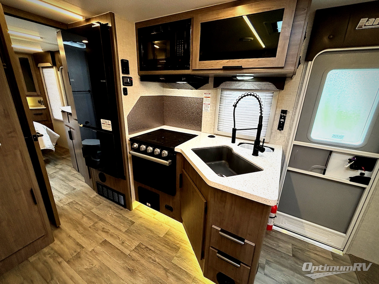 2026 Lance Lance Travel Trailers 2565 Photo 12