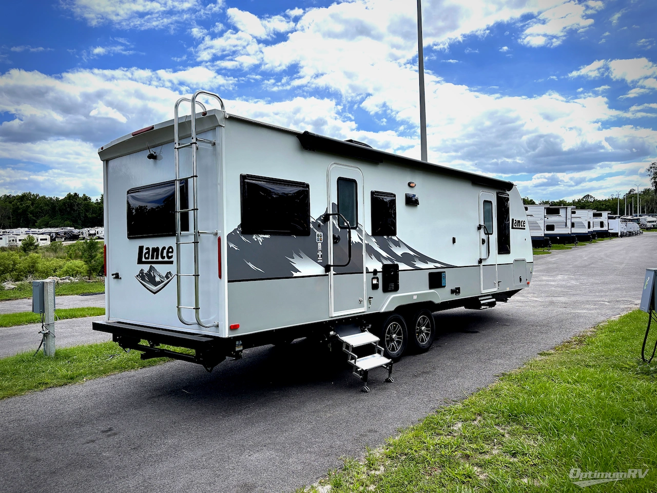 2026 Lance Lance Travel Trailers 2565 Photo 2