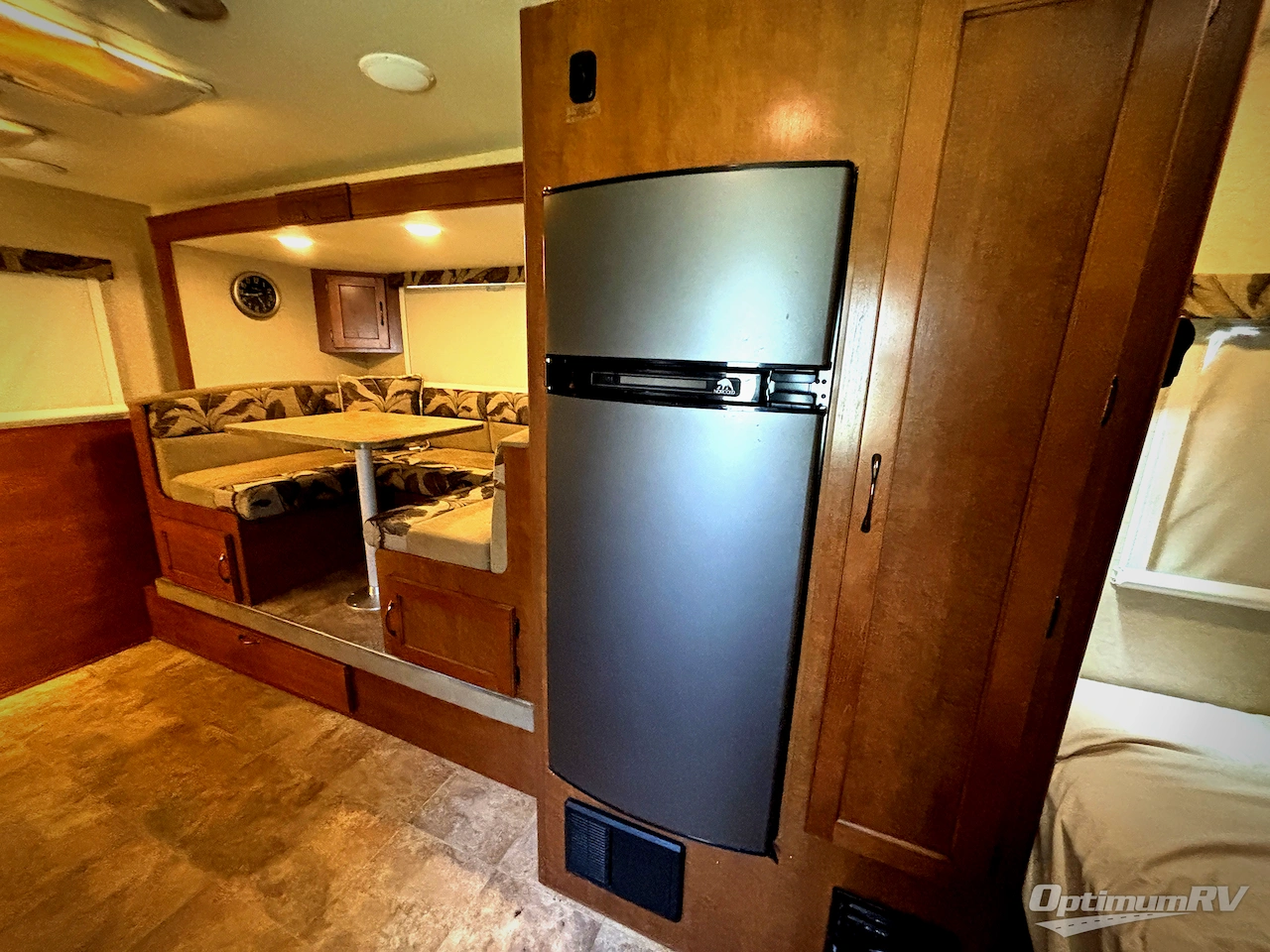 2016 Lance Lance Travel Trailers 1575 Photo 9