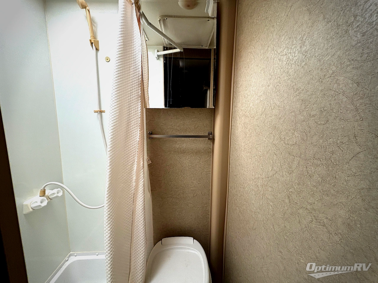 2016 Lance Lance Travel Trailers 1575 Photo 12