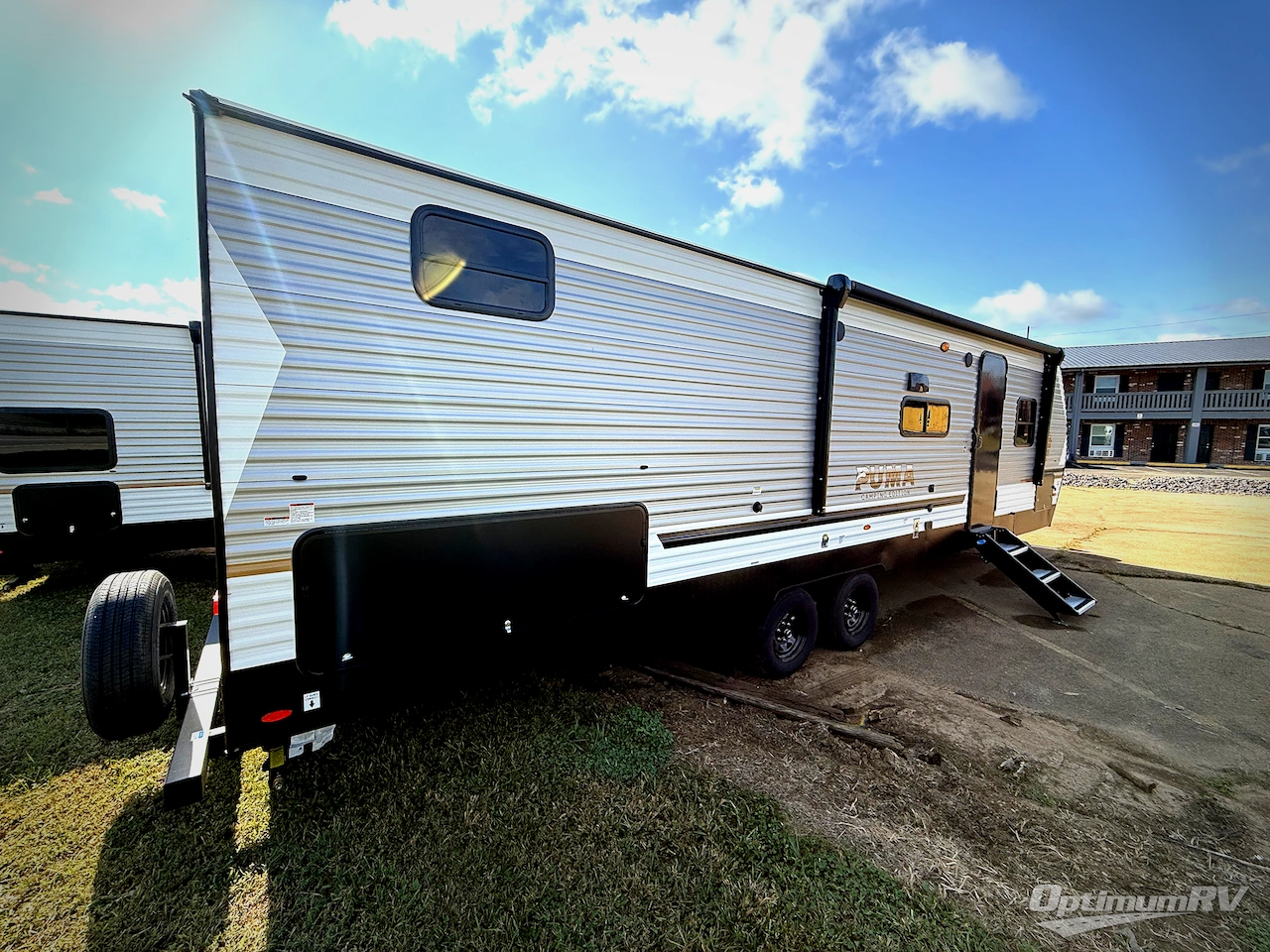 2026 Palomino Puma Camping Edition 304BHCE Photo 2