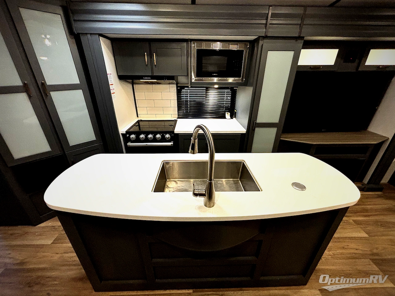 2024 Keystone Premier Ultra Lite 30RIPR Photo 6