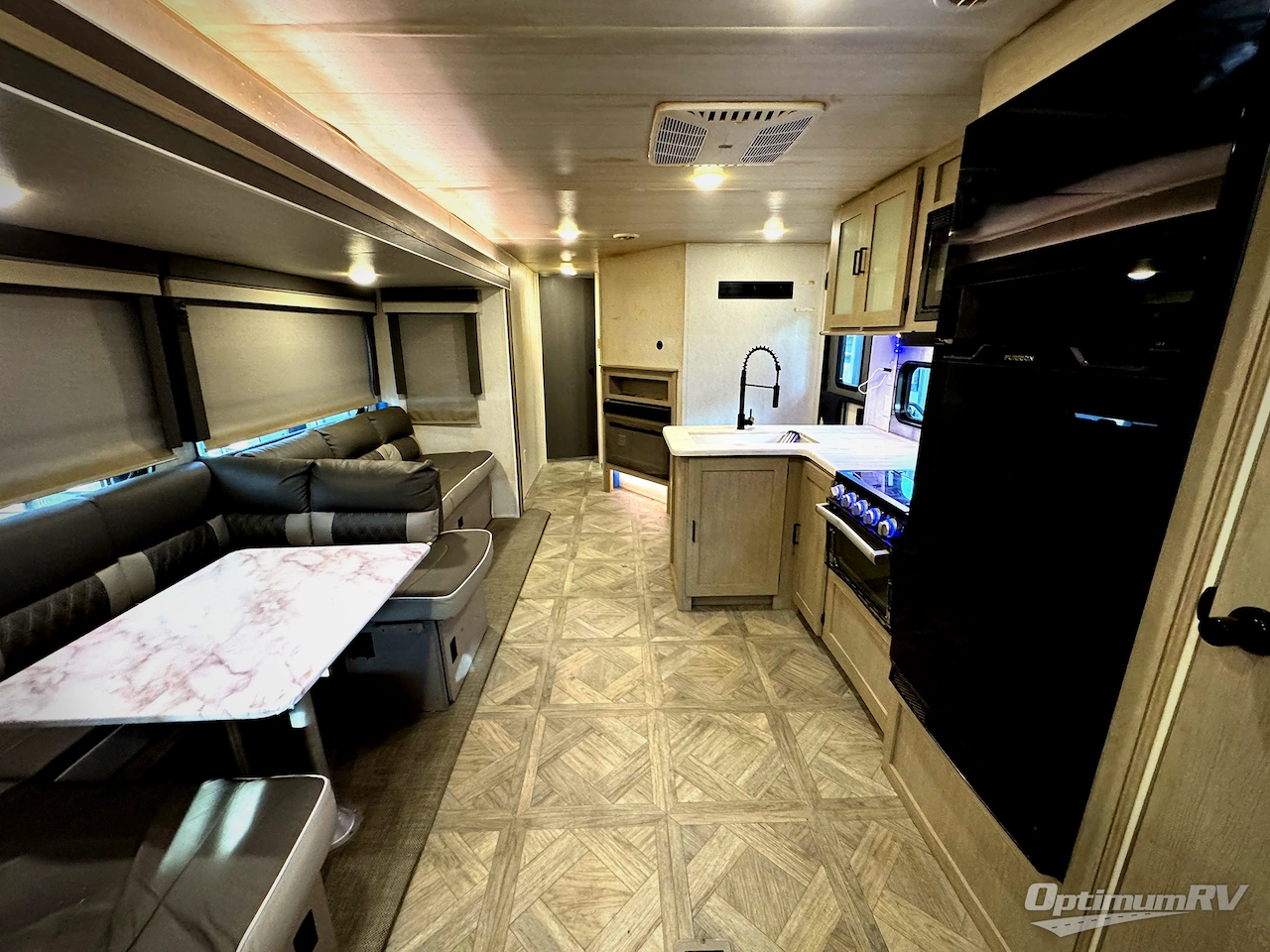 2023 Forest River Wildwood 29VBUD Photo 5