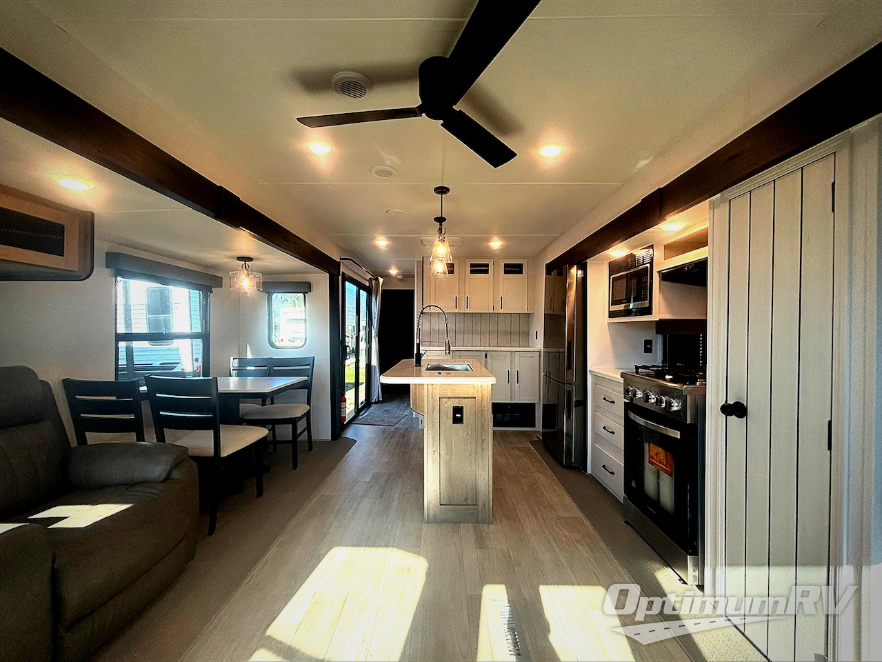 2026 Forest River Puma Vista 37PFL Photo 4