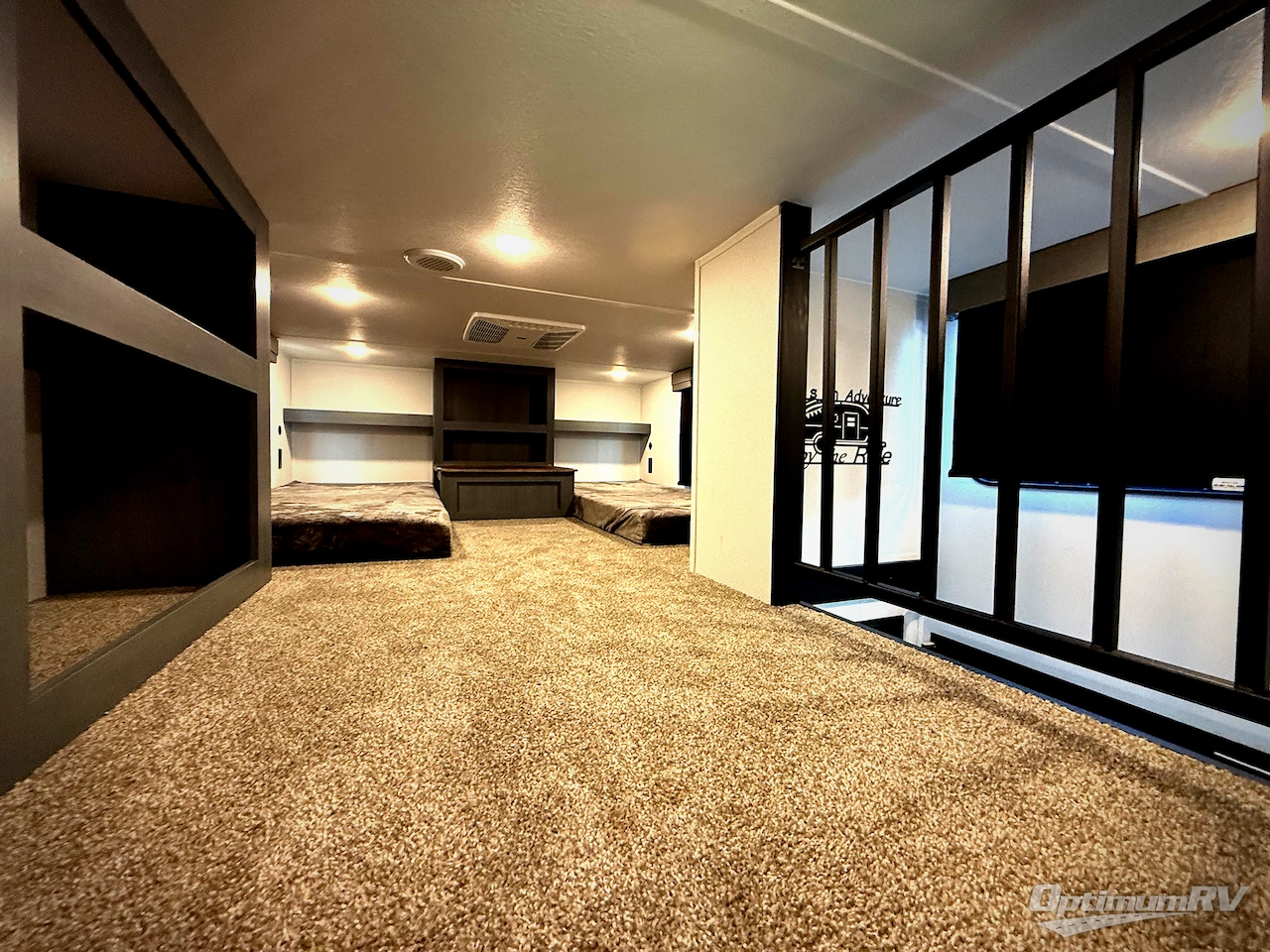 2026 Palomino Puma Destination 420LFT Photo 6