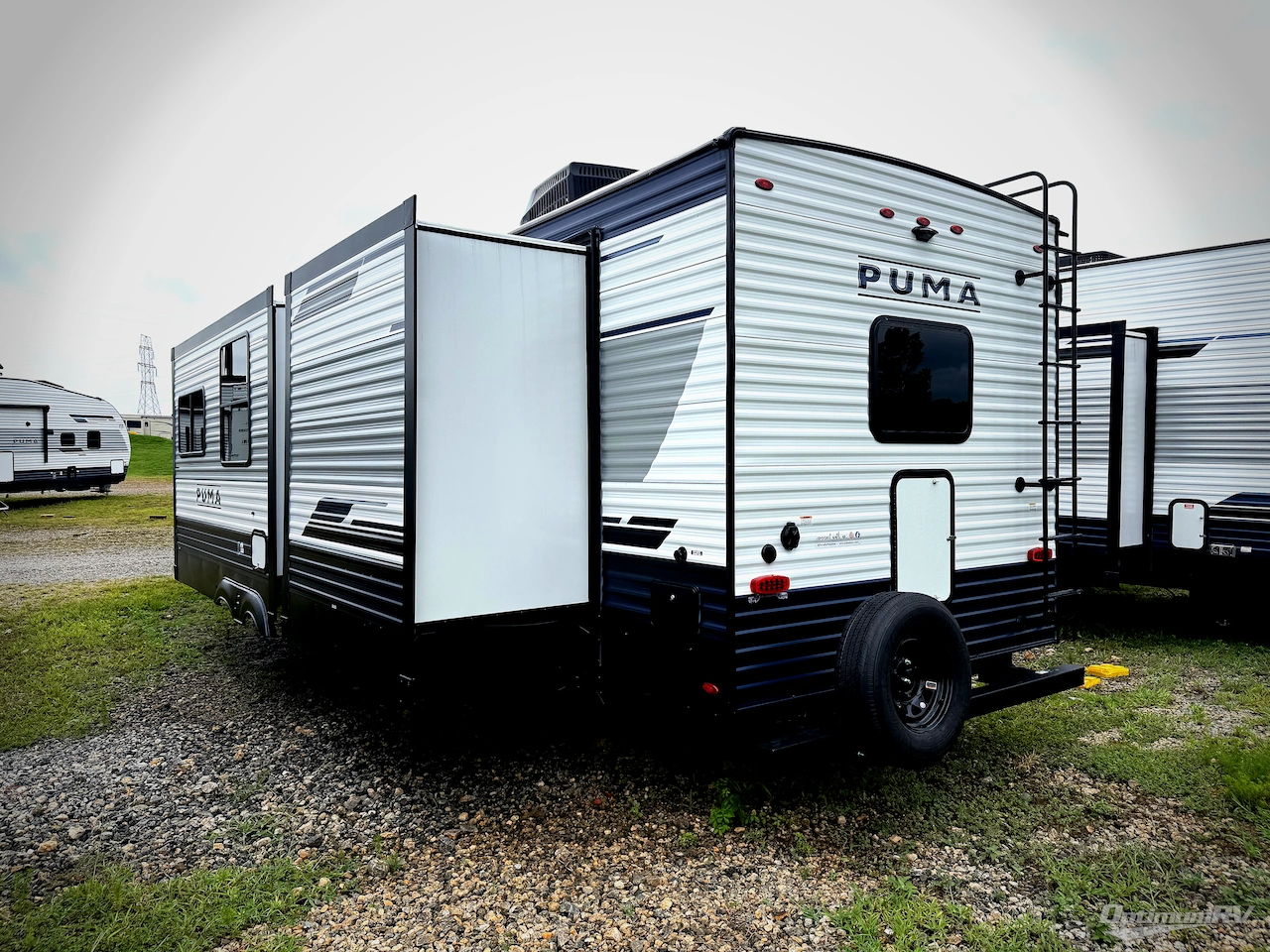 2026 Forest River Puma 32BH2B Photo 3