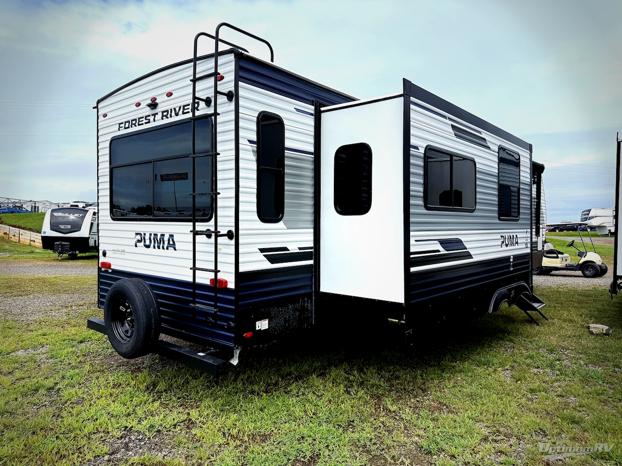 2026 Palomino Puma 31RLQS Photo 2