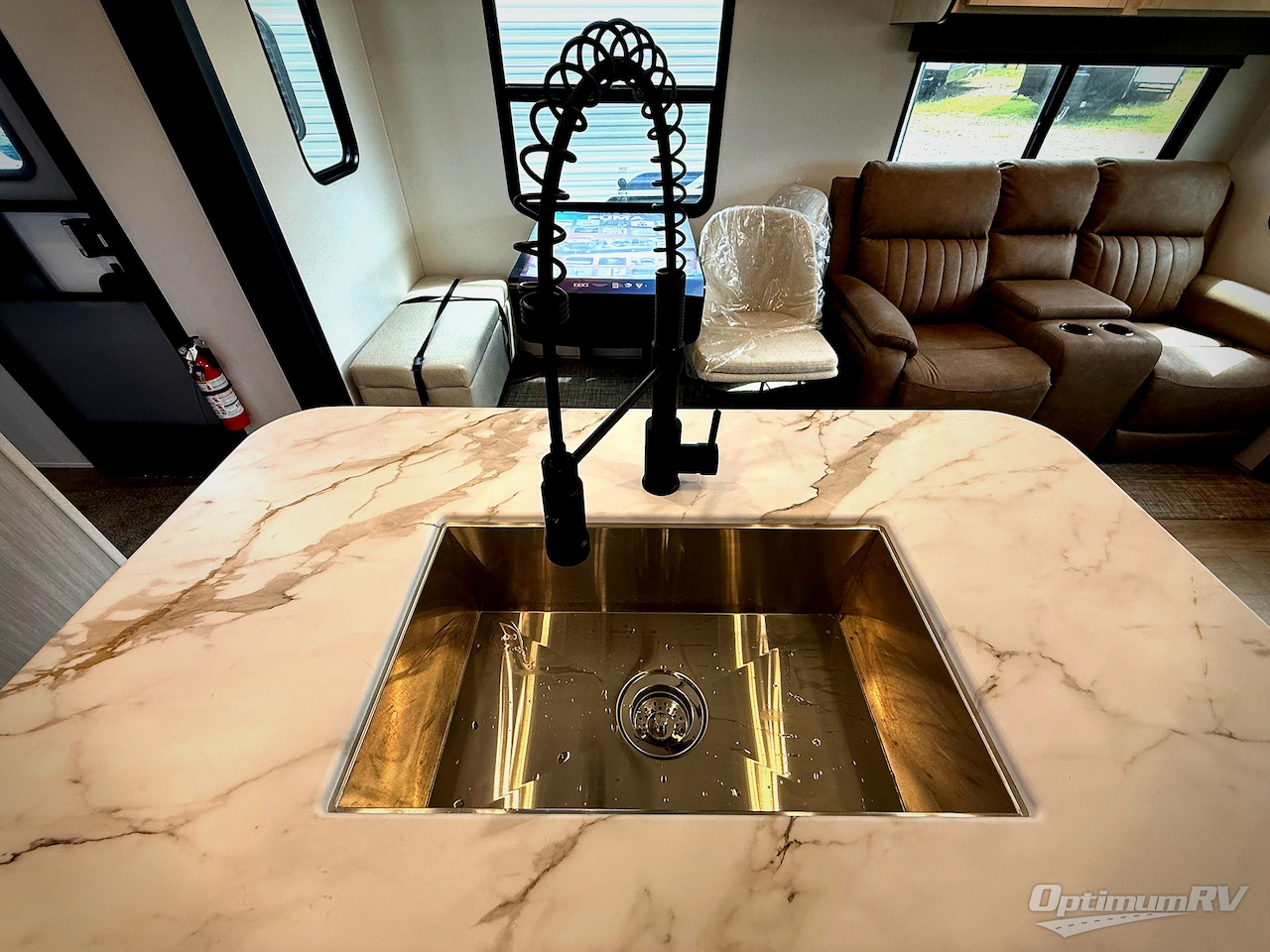 2026 Palomino Puma 31RLQS Photo 12