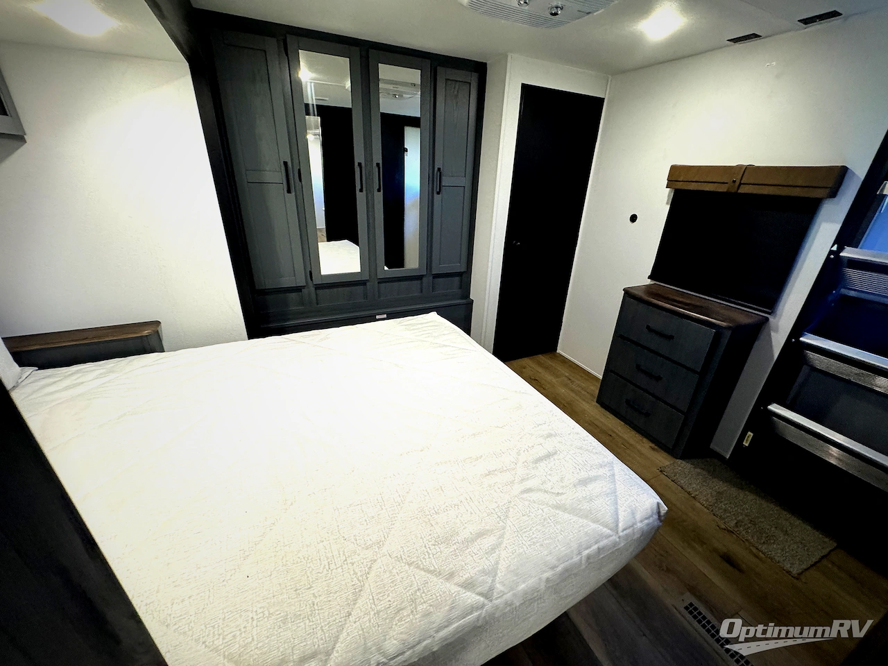 2026 Forest River Puma 27RBDS Photo 6