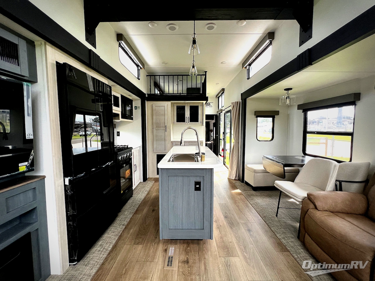 2026 Forest River Puma Vista 401RLFT Photo 5