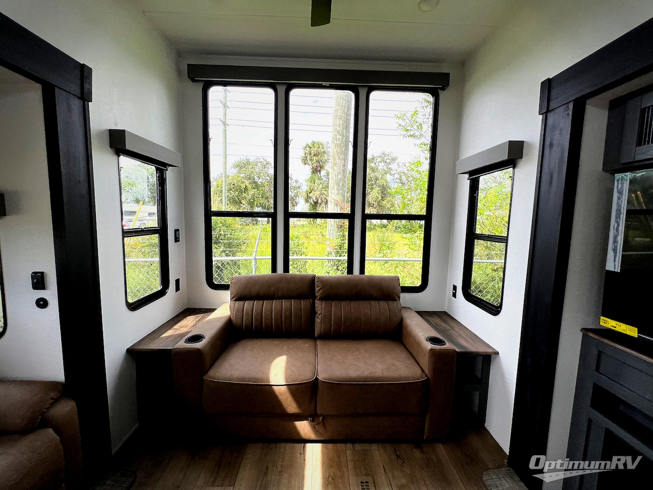 2026 Forest River Puma Vista 401RLFT Photo 6