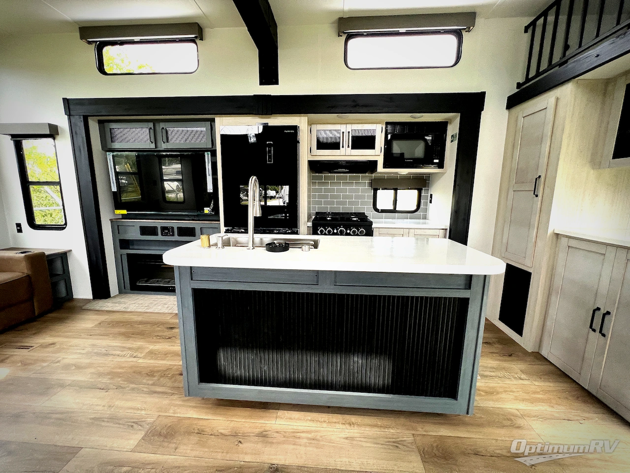 2026 Forest River Puma Vista 401RLFT Photo 10