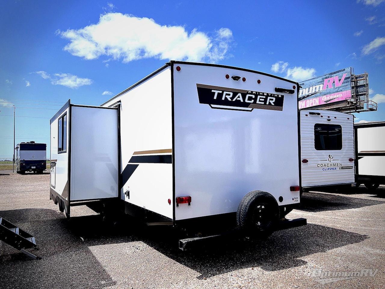 2025 Prime Time Tracer 255DS Photo 3