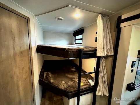 2024 Palomino Puma 28DBFQ RV Photo 3