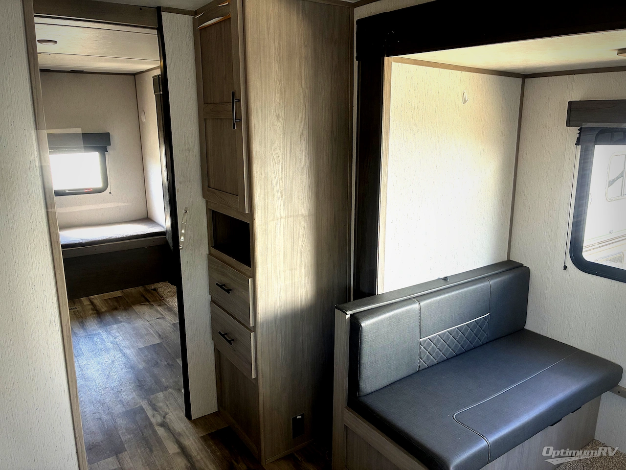2022 Dutchmen Coleman Lantern Series 334BH Photo 11